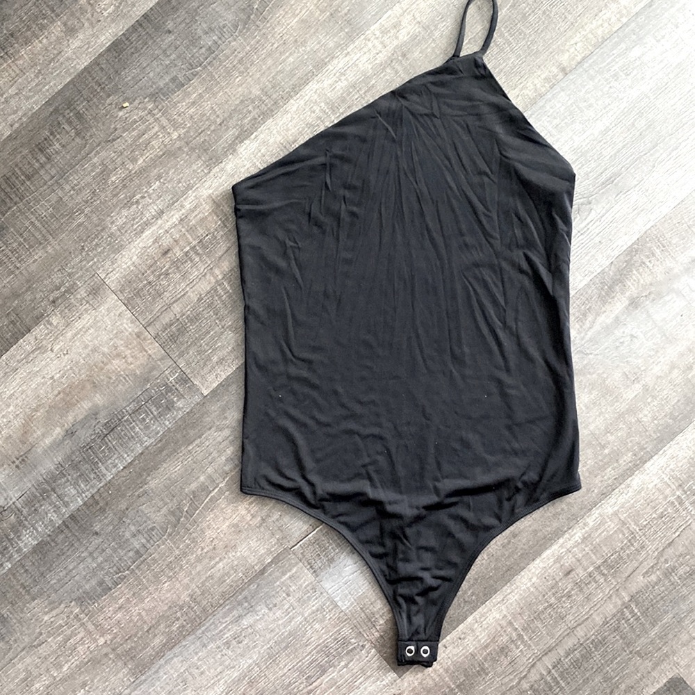Express off the Shoulder Bodysuit Size Medium